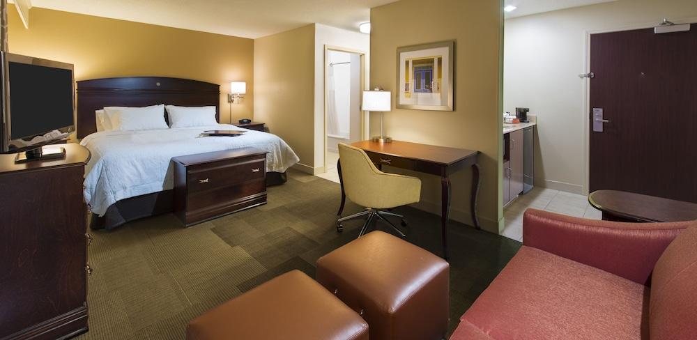Hotel Hampton & I-10 N At Town Plaza Ferry Pass