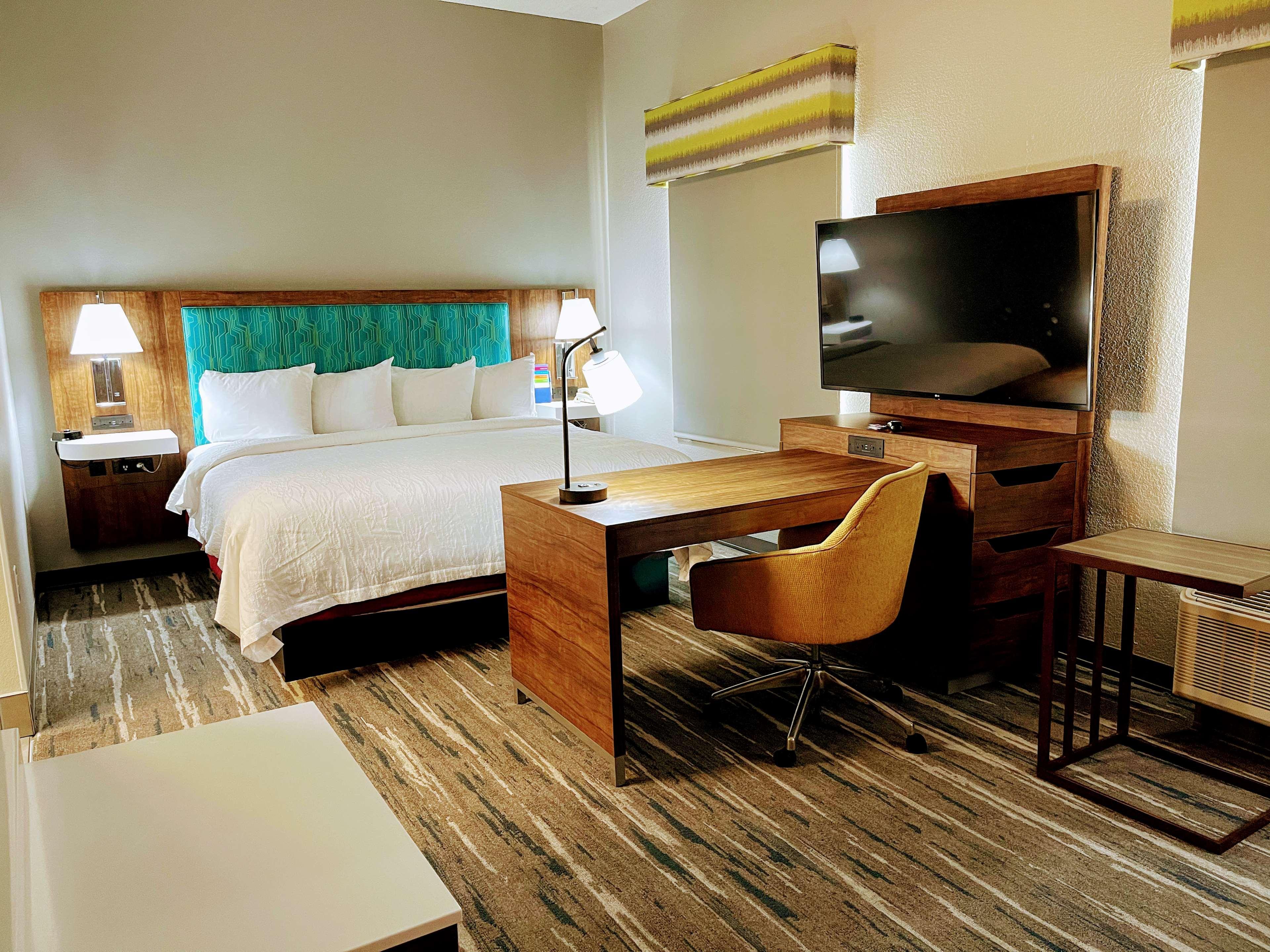 Hampton & Pensacola I-10 N At Town Plaza 3* Ferry Pass