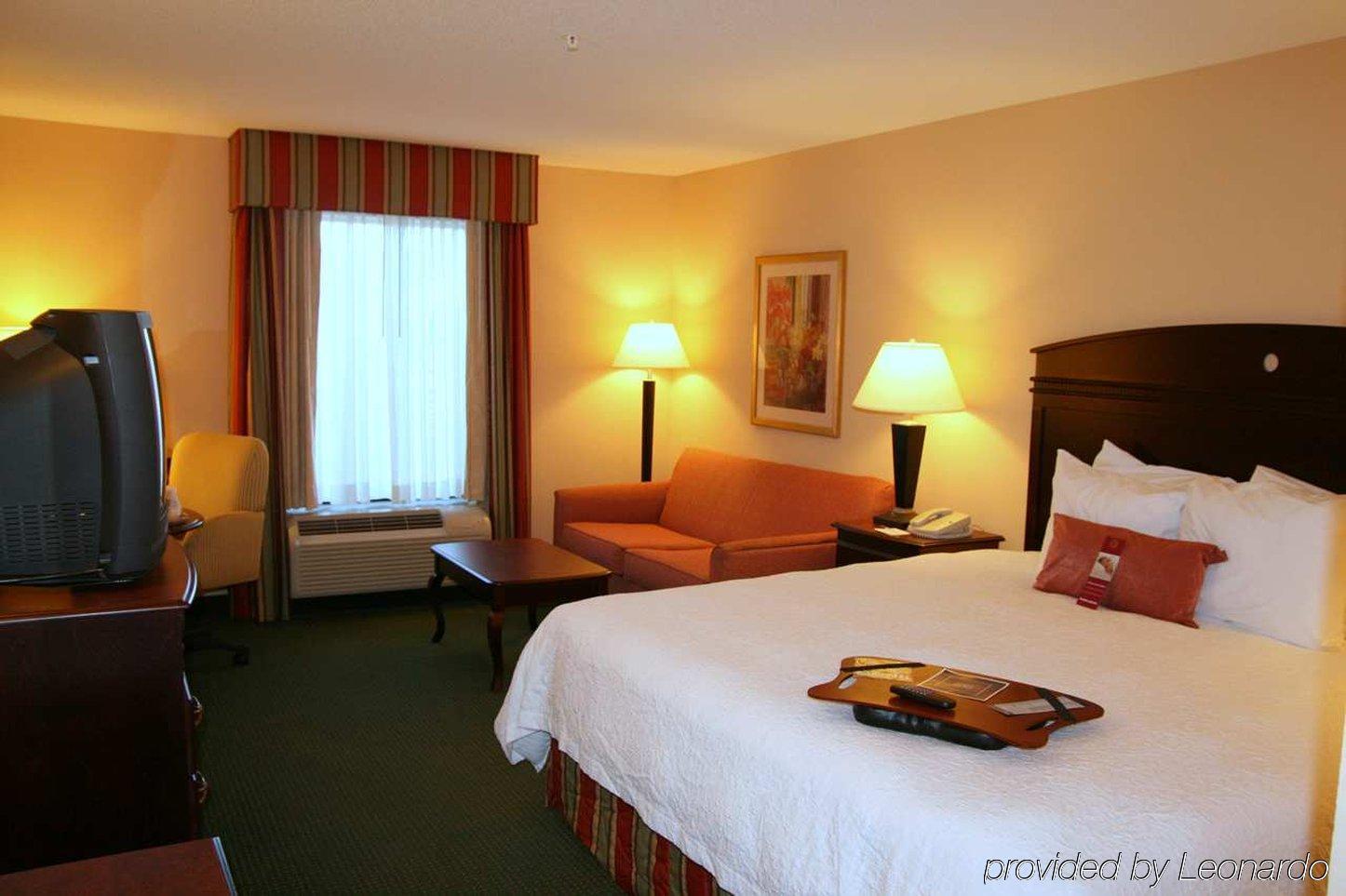 Hotel Hampton & Pensacola I-10 N At Town Plaza